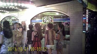 抖阴会所：探索成人娱乐新天地，体验私人定制服务